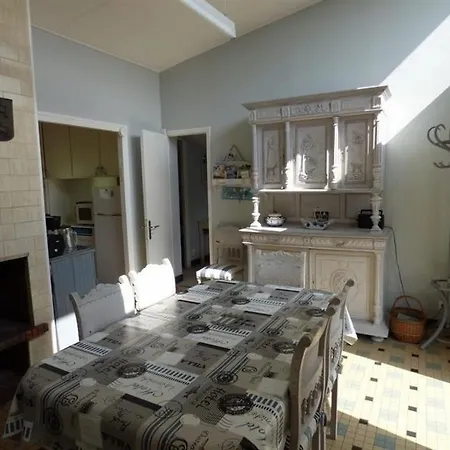 House Pair Sur Mer Maison De Plain Pied Dans Un Endroit Calme *